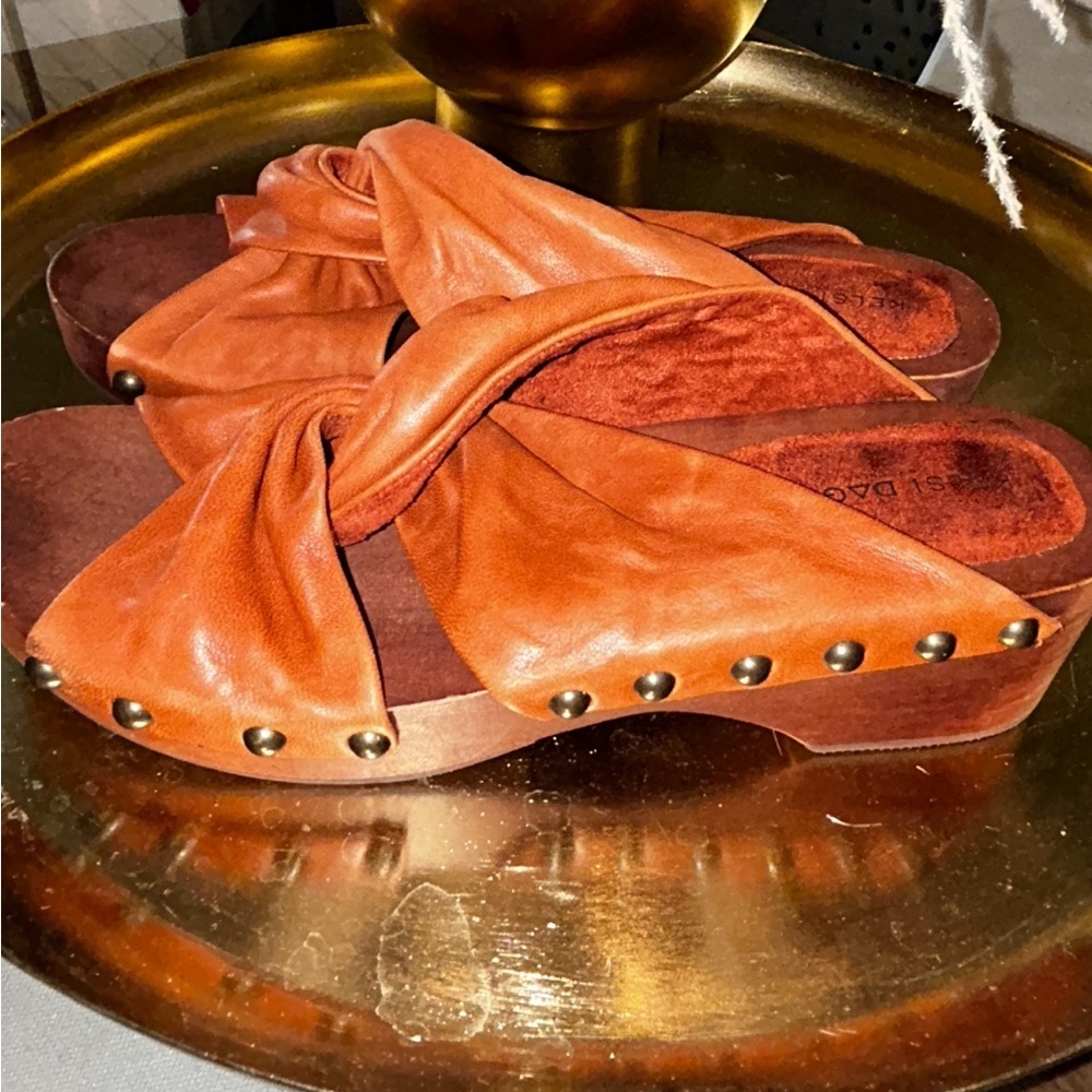 Kelsi Dagger Brooklyn Sprinter Slide Sandals - Picture 2 of 6
